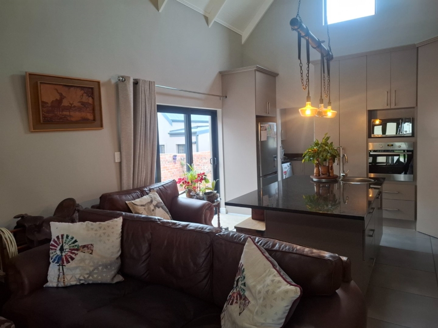 2 Bedroom Property for Sale in Hartenbos Central Western Cape